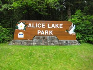 alice_lake_sign_01_640
